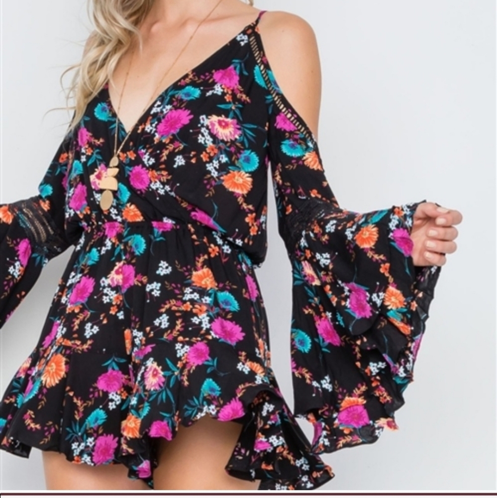 Bright Floral Black Romper/ Flirty Sexy Romper/ M / Ruggles/Crochet/ Travel View 3
